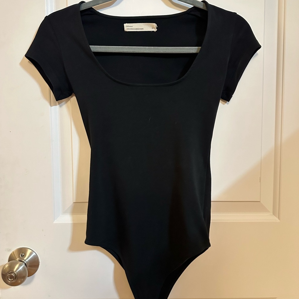 Black square neck bodysuit